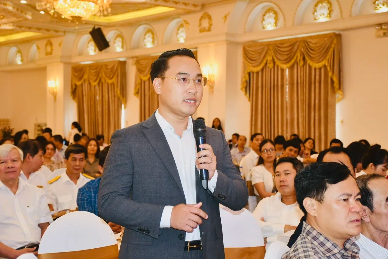 Quảng Ngãi đối thoại cùng doanh nghiệp, tháo gỡ khó khăn trong đầu tư và sản xuất kinh doanh